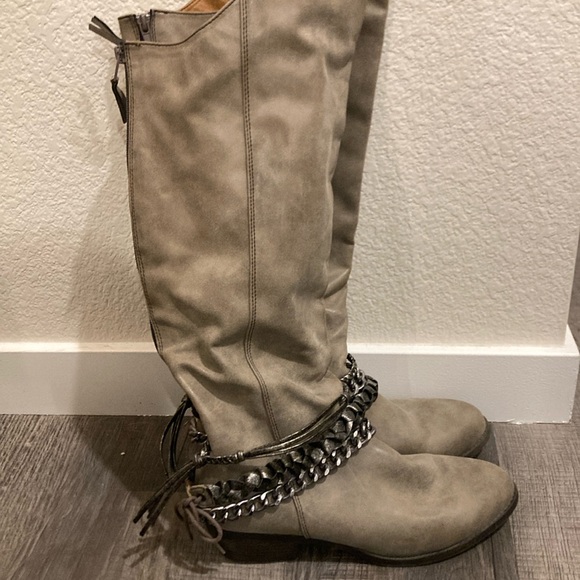 BKE Jeselyn Riding Boot - Picture 1 of 4